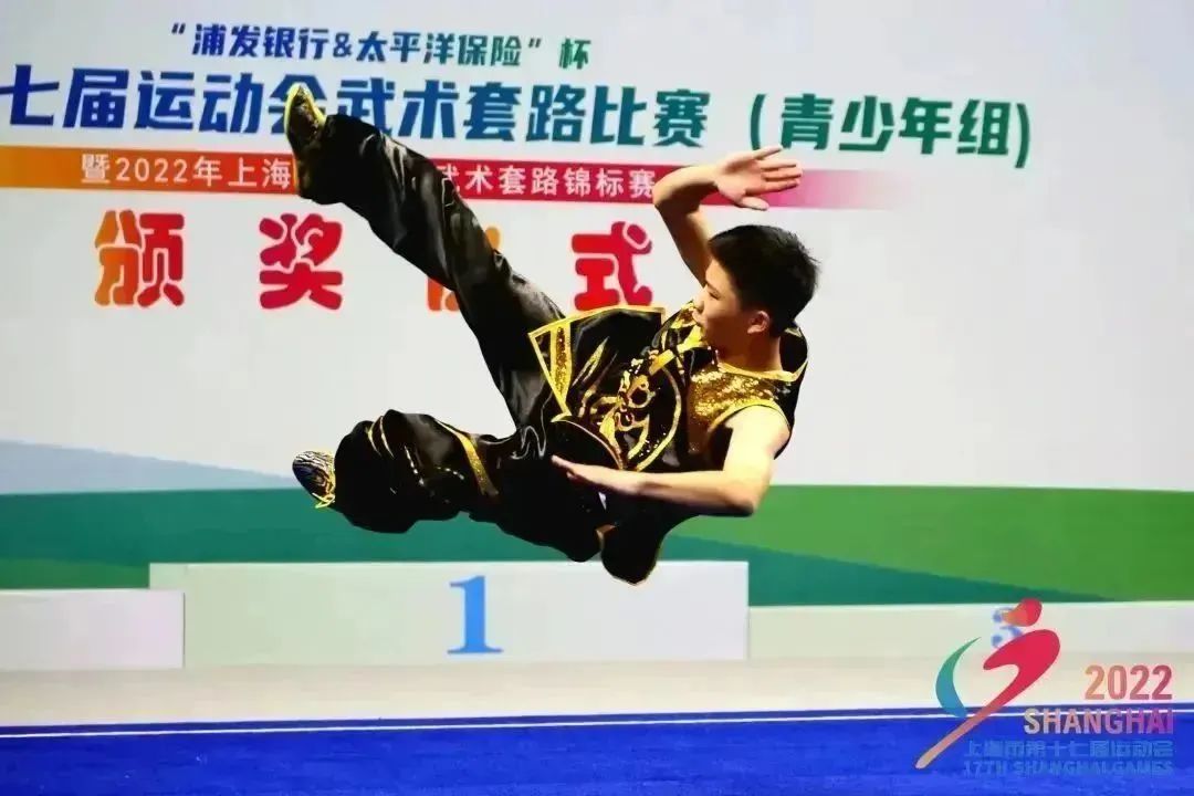 青春飞扬现场表演,市运会赛场上的精彩瞬间