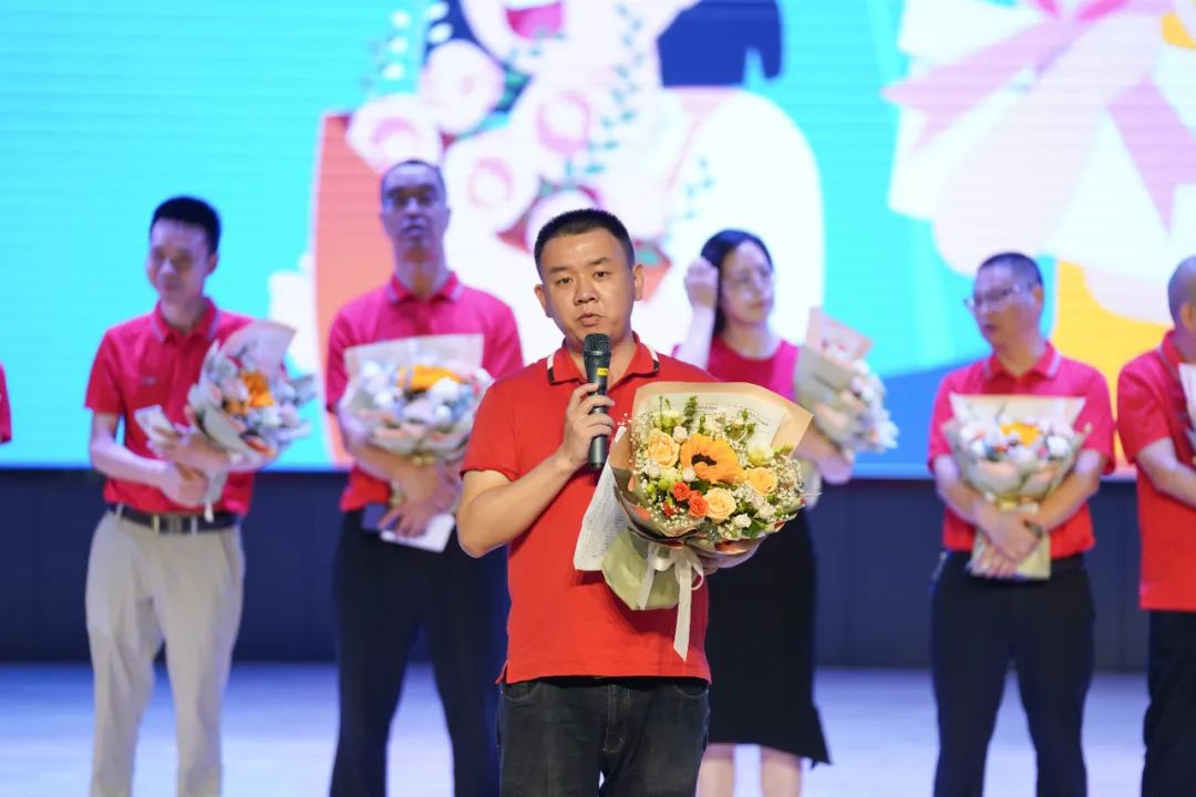 重庆市江北中学毕业典礼|情系江中青云万里