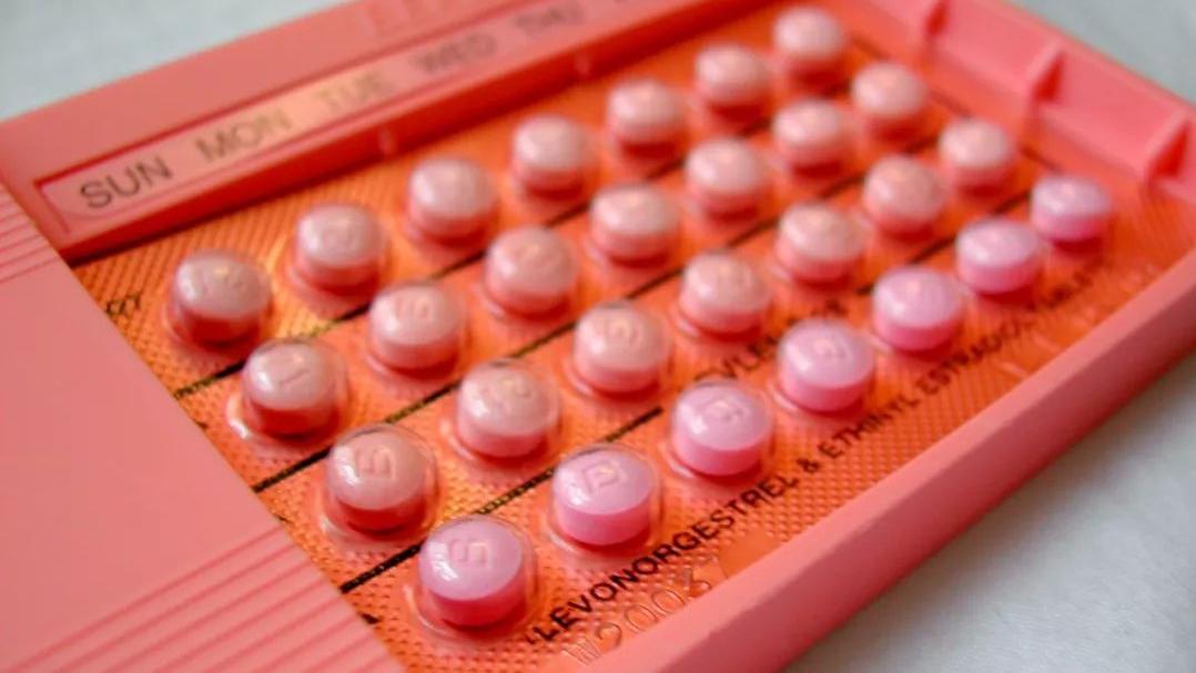 妇女外阴瘙痒是什么原因引起的,女士外阴瘙痒是什么原因引起的