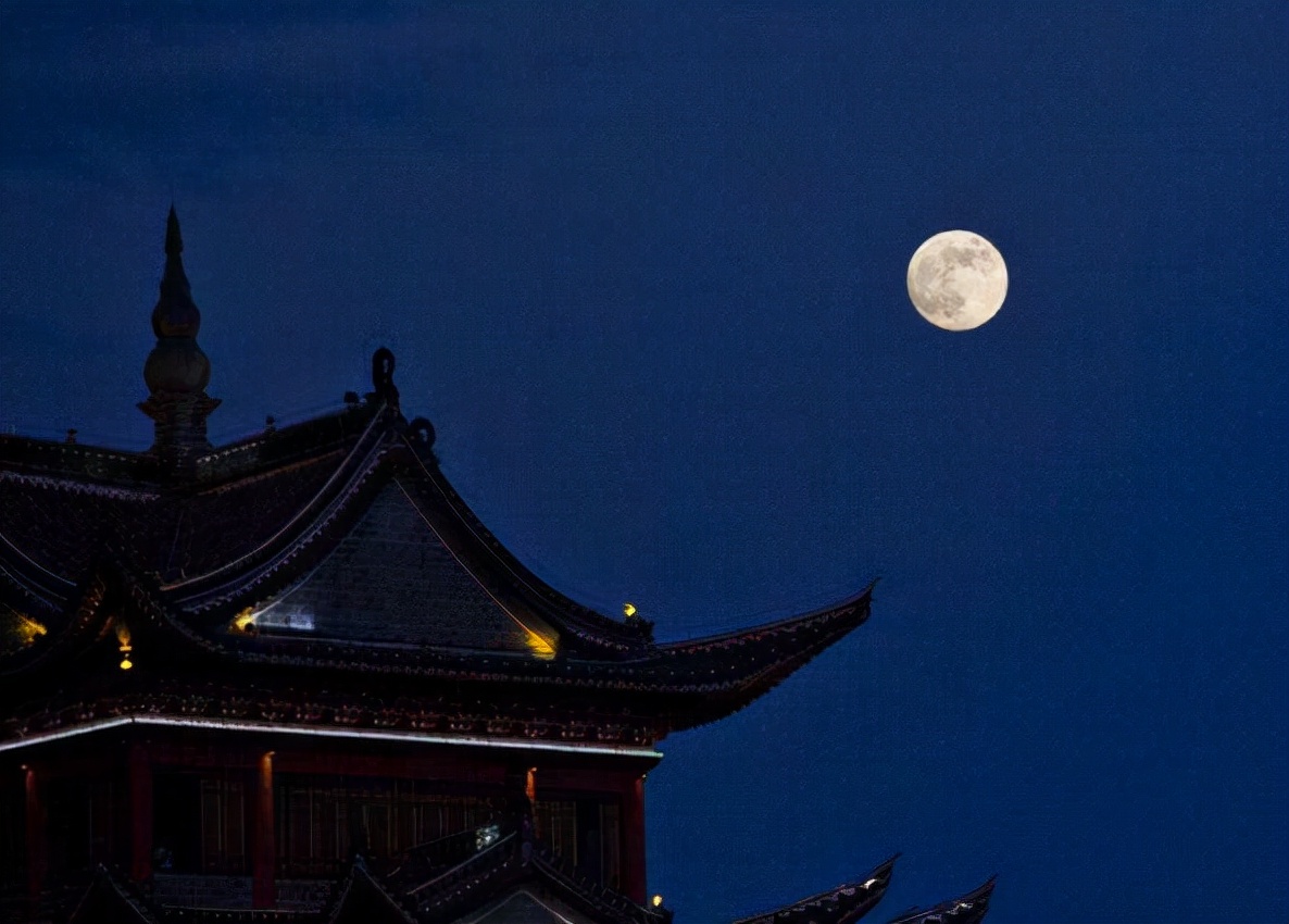 李白诗中描写月亮的诗句有什么,诗词文学中的月亮有多美