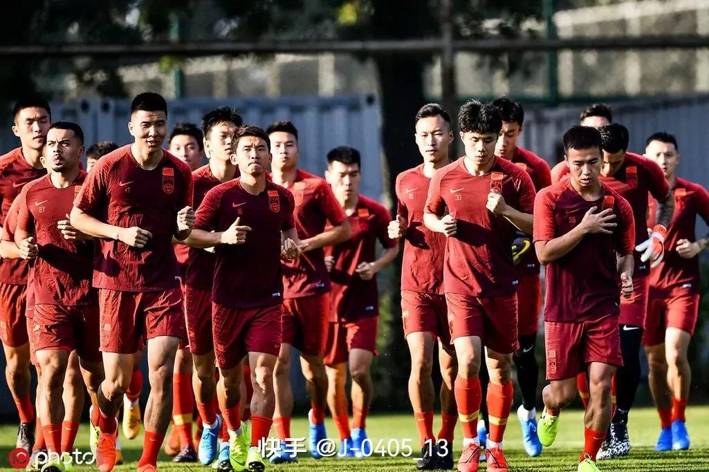 陈戌源提议男足月薪砍到16万，中超16队全体反对，收入绝不能降低