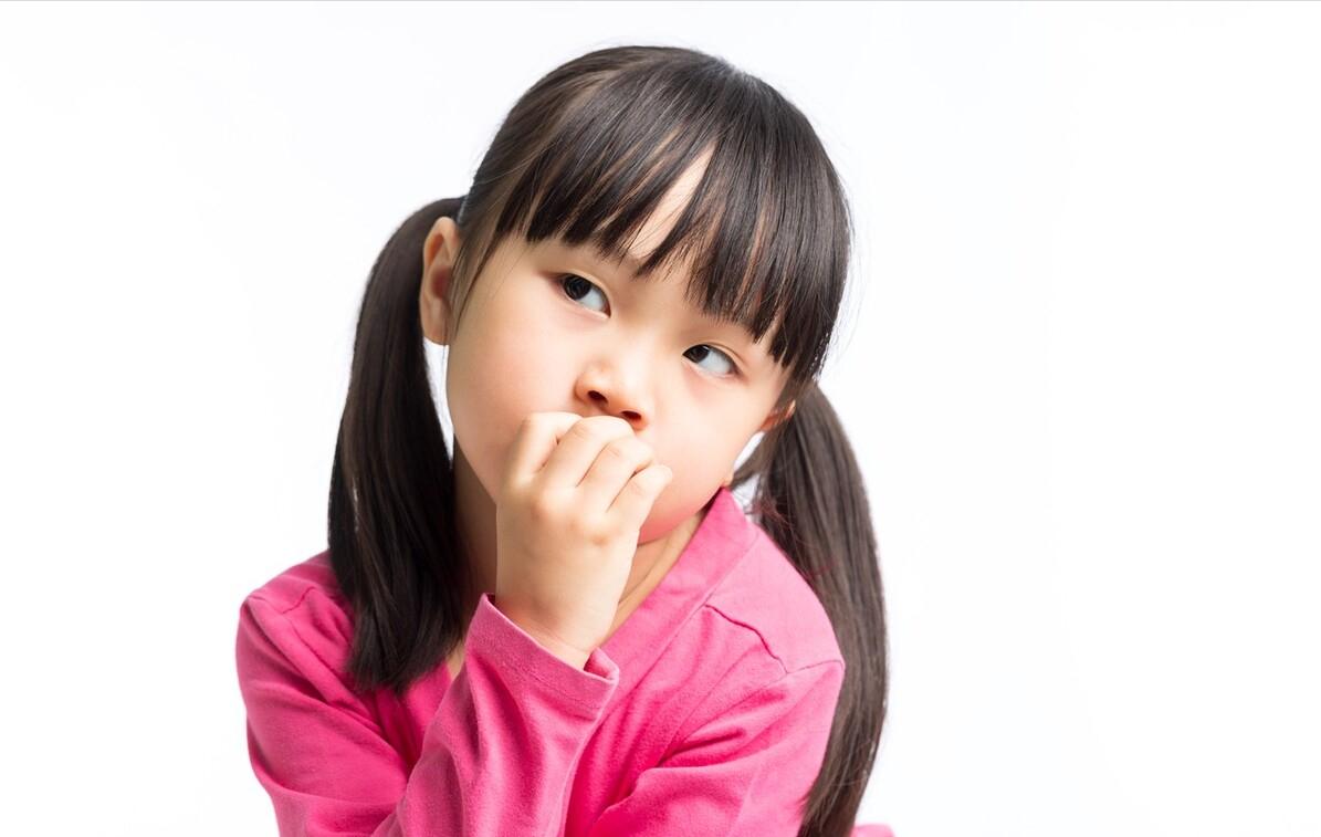 12岁小孩子老是啃手指是什么原因,小孩爱啃手指用什么方法解决