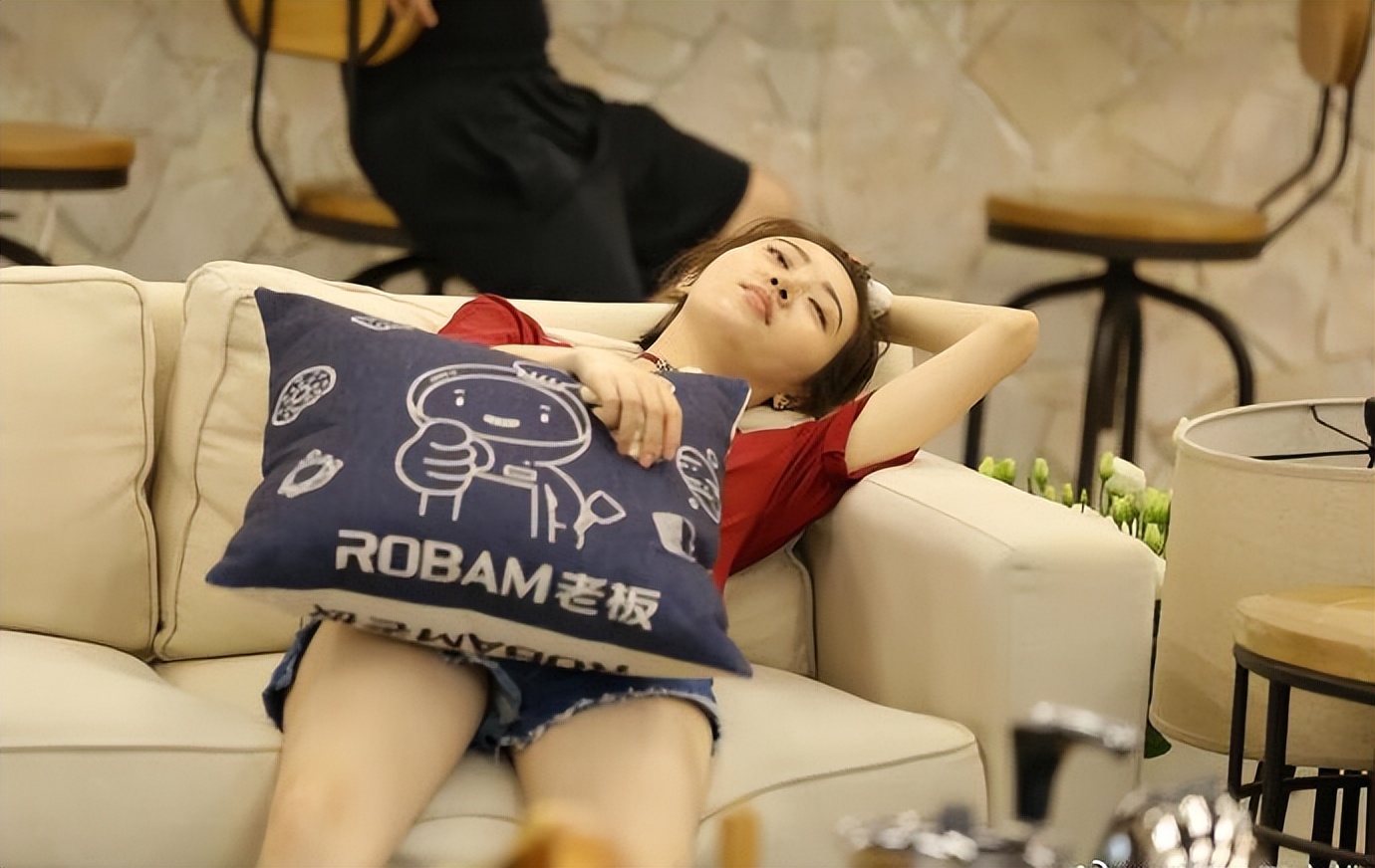 景甜卷短发发型图,景甜同款发型短发