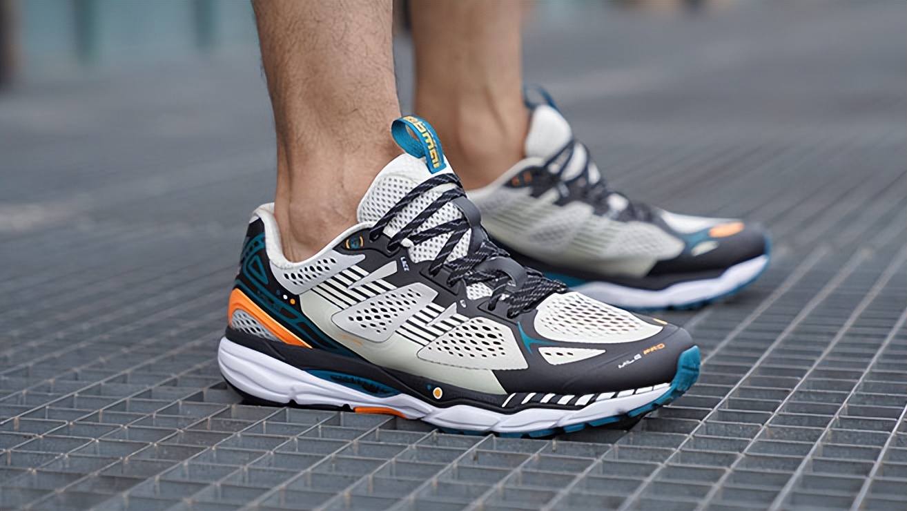 体重85公斤日常跑5公里的跑鞋推荐,体重75kg适合什么跑鞋