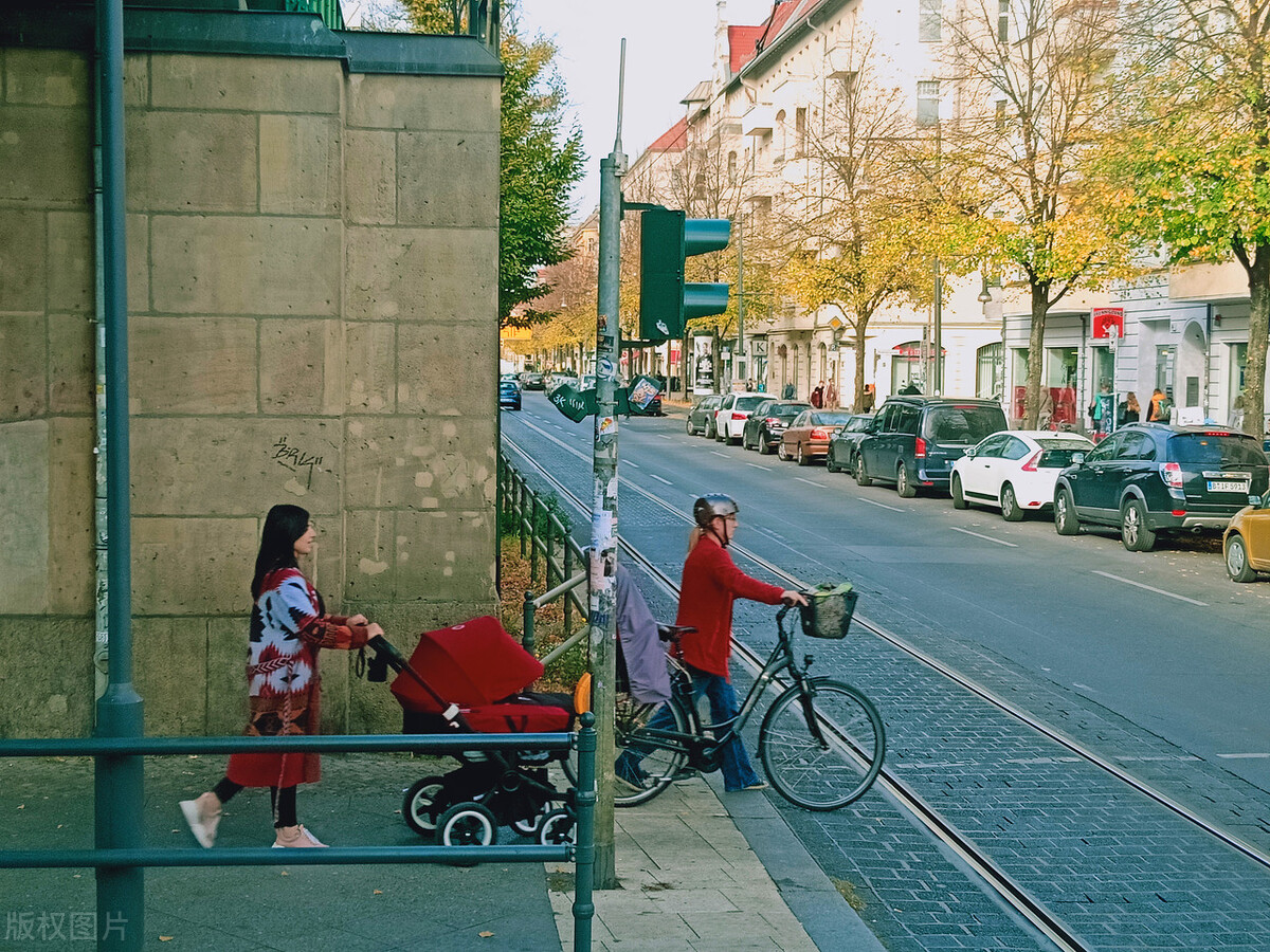 告诉你一个真实的瑞士,德国柏林真实事实