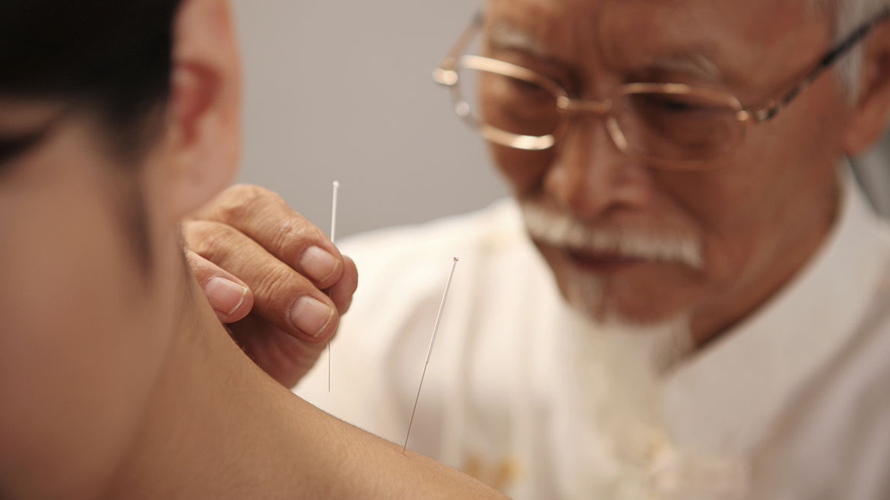 中医针灸治疗腰痛病的学术思想,古法针灸临床治验