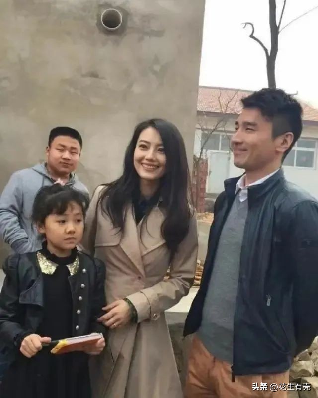 鍝綅鏄庢槦缇℃厱楂樺渾鍦嗚档鍙堝环,楂樺渾鍦嗚档鍙堝环鐨勭埍鎯呰浜虹尽鎱曞悧