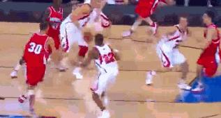 用一生来对抗傲慢与偏见，万字长文记录库里的乔丹精神