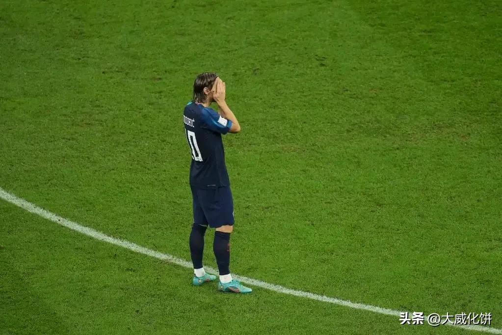 卡塔尔世界杯伤感时刻,卡塔尔世界杯泪目视频