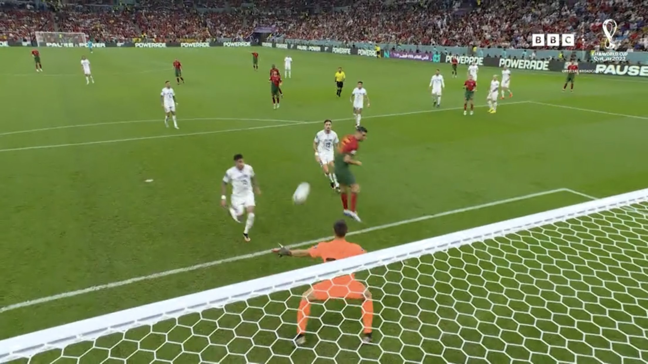 c罗世界杯进球拉莫斯的反应,c罗世界杯首秀踢进去几球