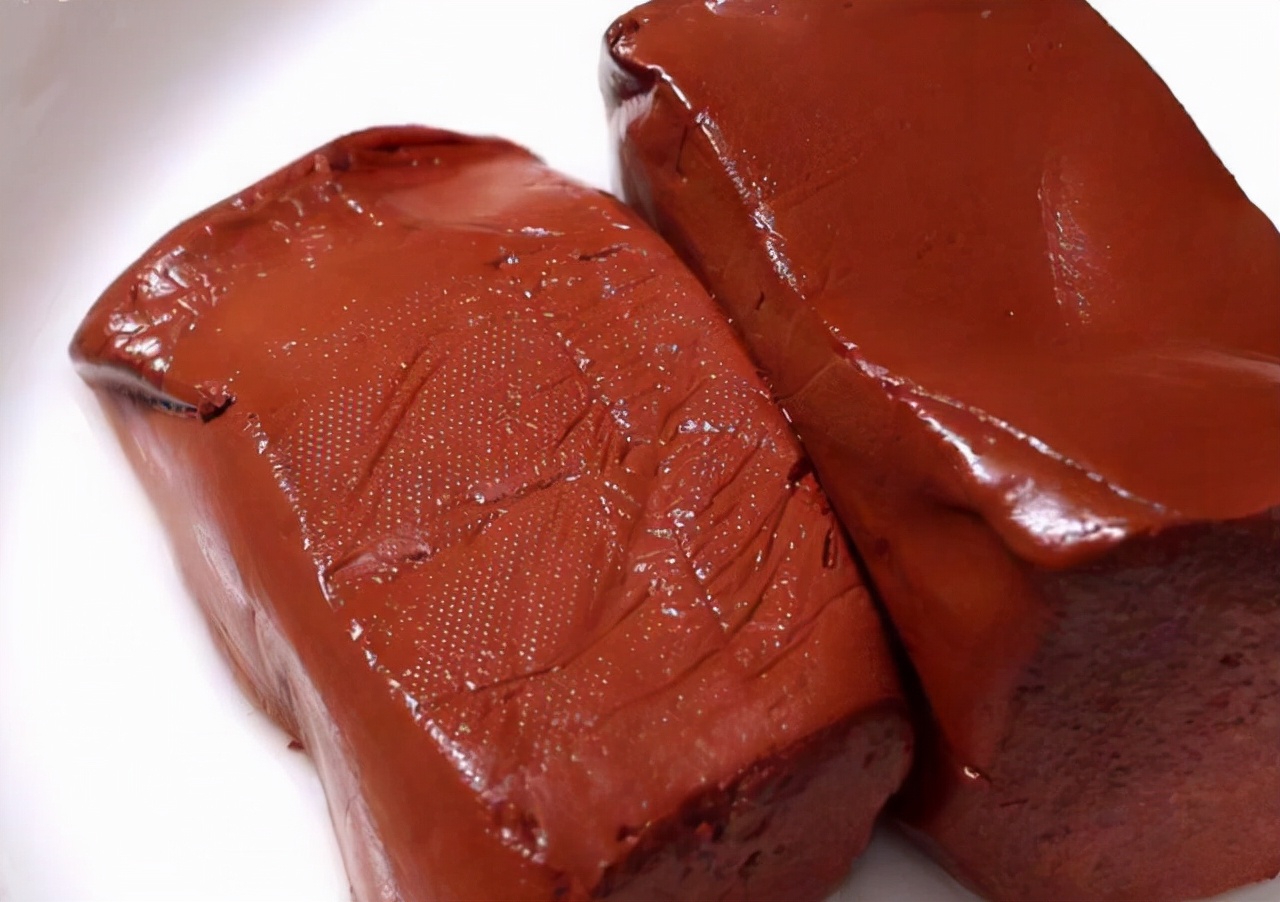 怎么分辨假猪血和真猪血,市场的假猪血是怎么制造的