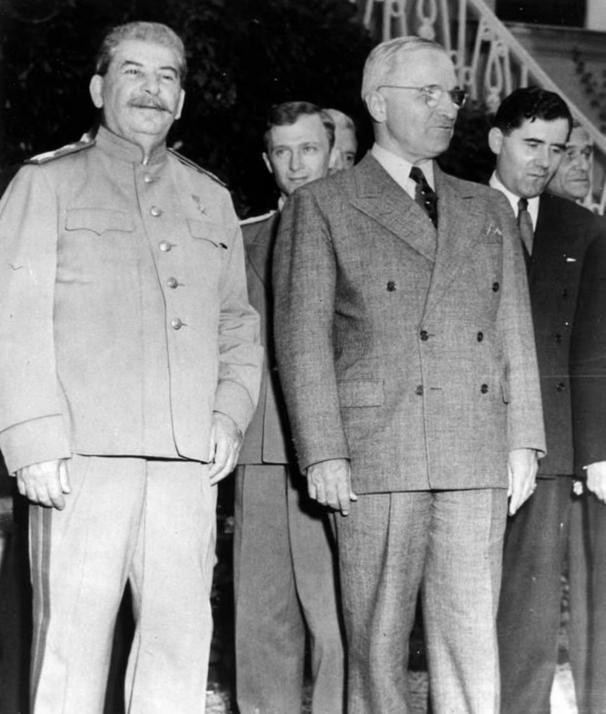 打印度前众将有分歧，*伯承刘**出面镇场子，告诫部下一句话影响至今