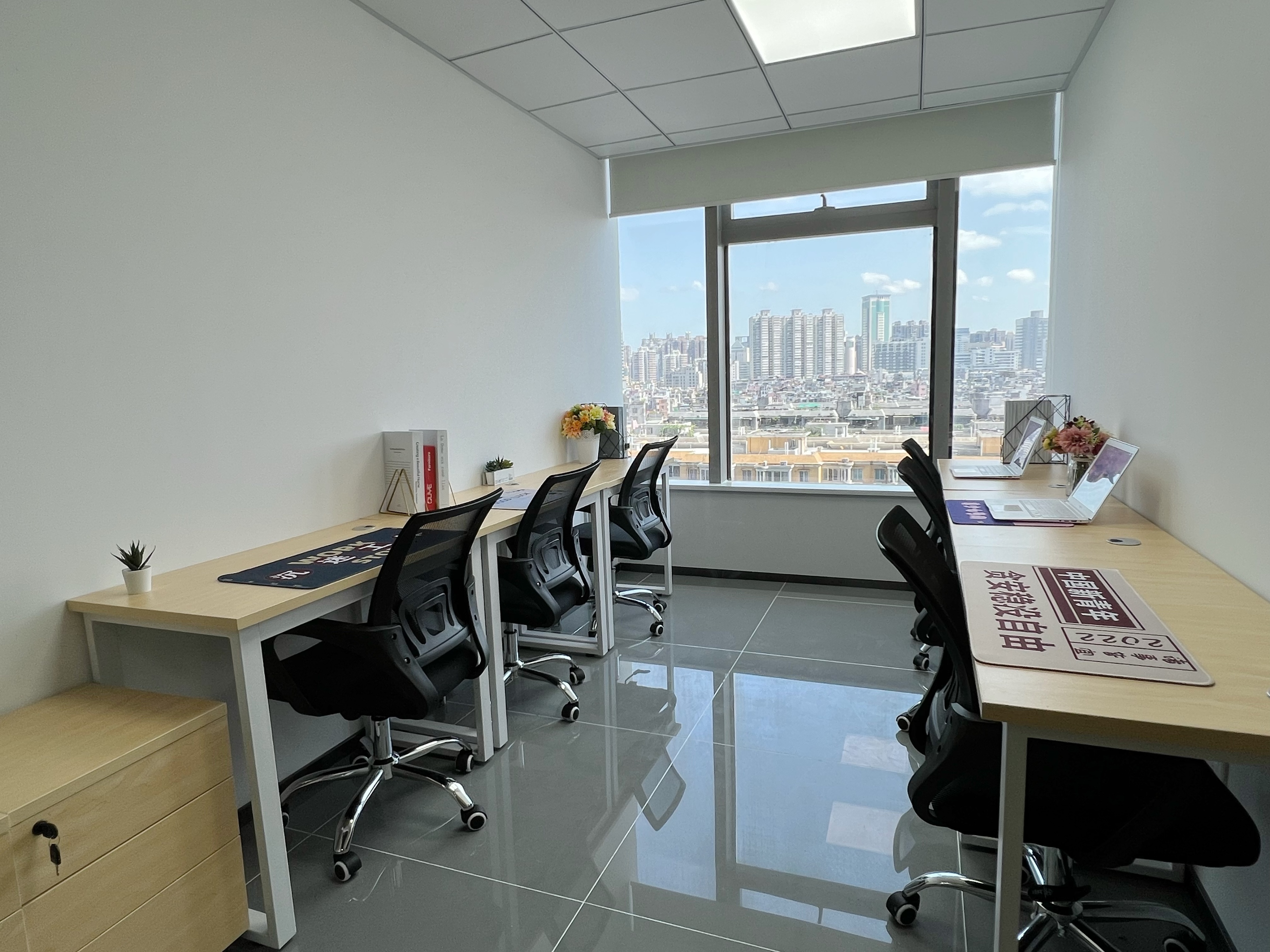 广州办公室直租,广州租小型办公室一价全包