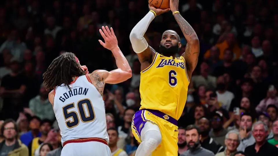 勒布朗詹姆斯打什么位置,詹姆斯各个位置命中率