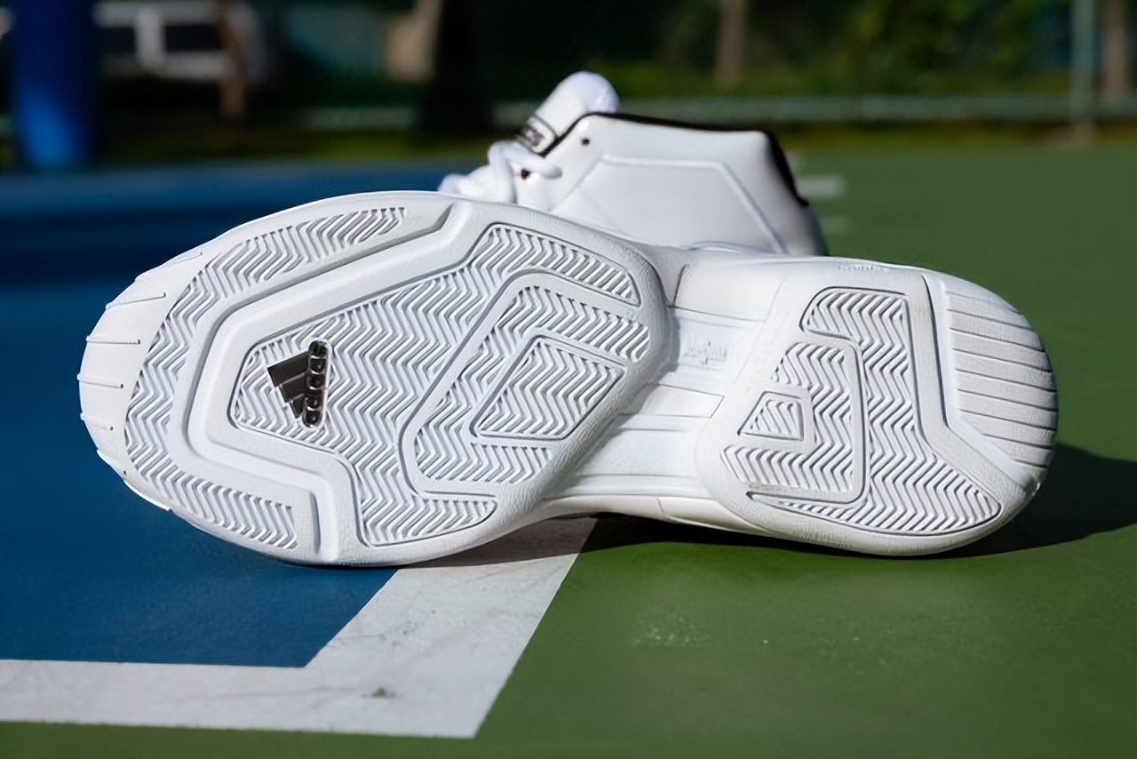 「回顾经典」那些不能遗忘的篮球鞋——阿迪达斯ProModel2G