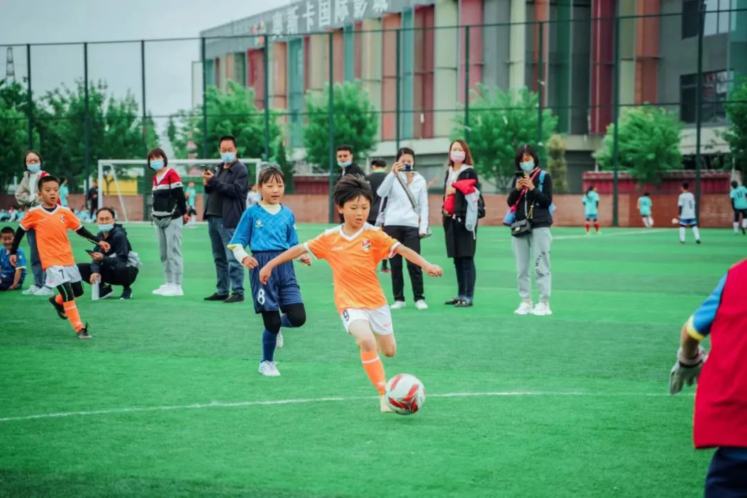 少儿足球成长路径,小孩足球之路