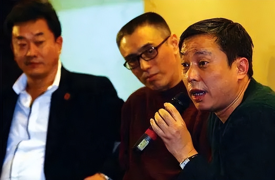 半年亏3亿,自嘲“街头乞丐”!昔日上海首富,摊牌了