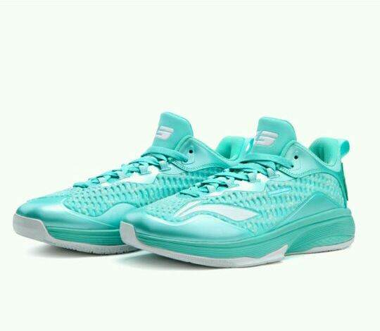 耐克篮球“情人节”限定曝光，团队鞋帅翻，AJ36郭艾伦配色有点丑