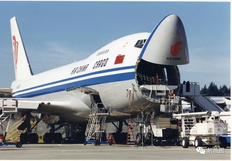 国内航司为何大手笔购买飞机票,国内航司盈利模式