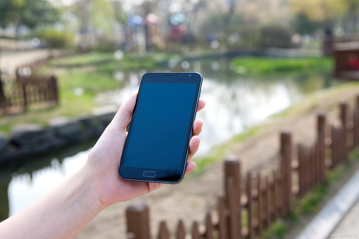 目前选国产机还是苹果手机比较好,苹果手机到底买什么机最好