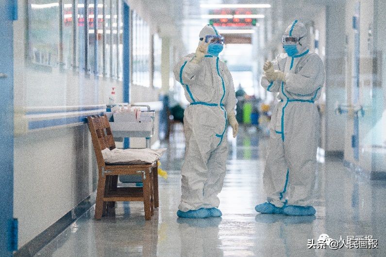 危急时刻他们筑牢生命屏障,守护群众安全他们冲在抗洪一线