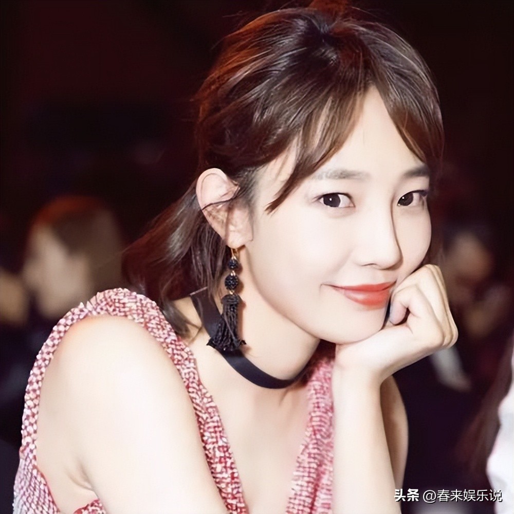 长得漂亮但不敢露额头的女星,额头宽的女演员