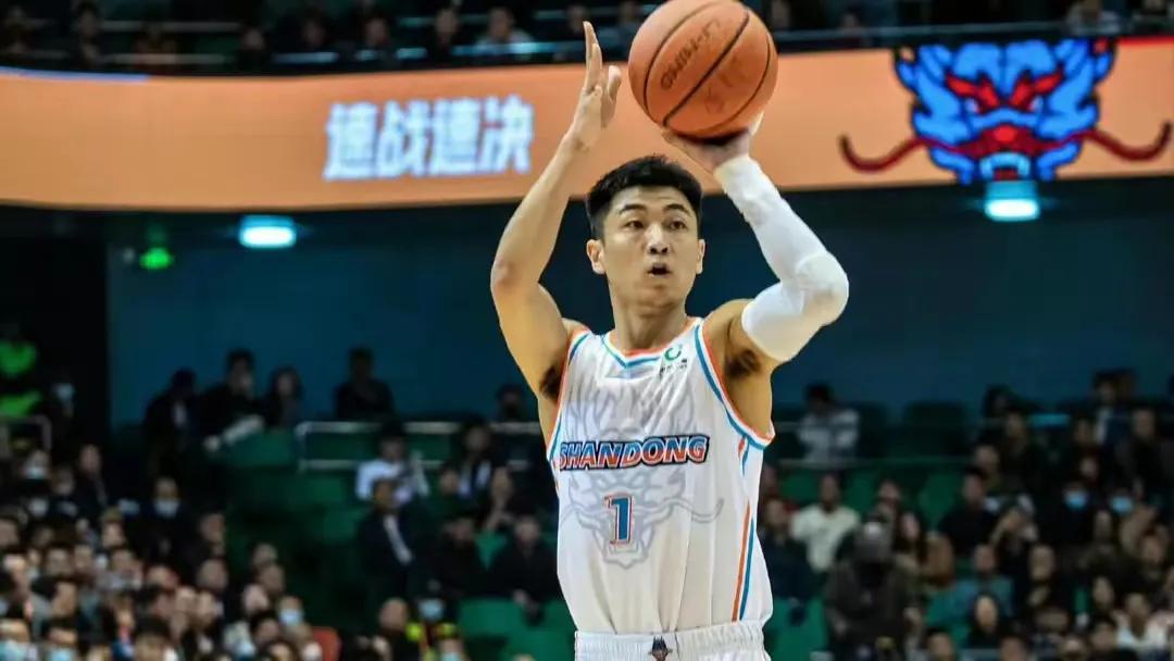 高诗岩从此不再是郭艾伦的陪练,cba是不是只能有一个外援上场