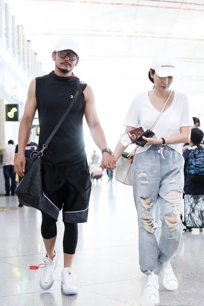 杨烁现实中的妻子,杨烁个人资料和老婆