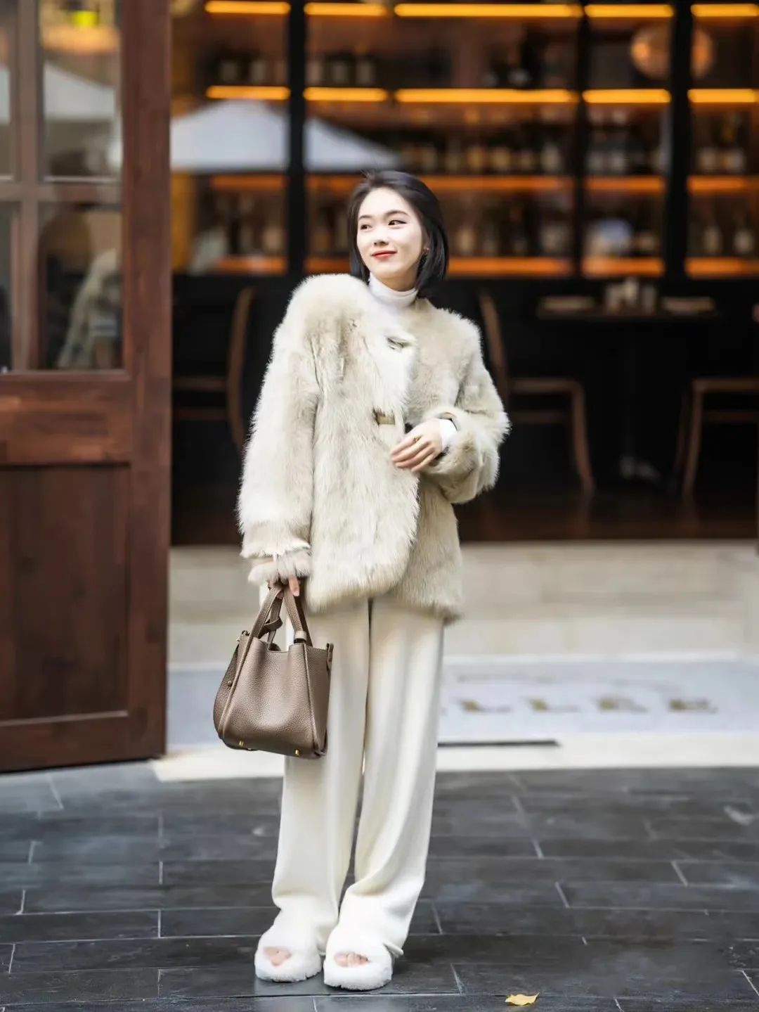 显瘦垂感阔腿慵懒风裤,阔腿裤垂坠感显腿细牛仔裤