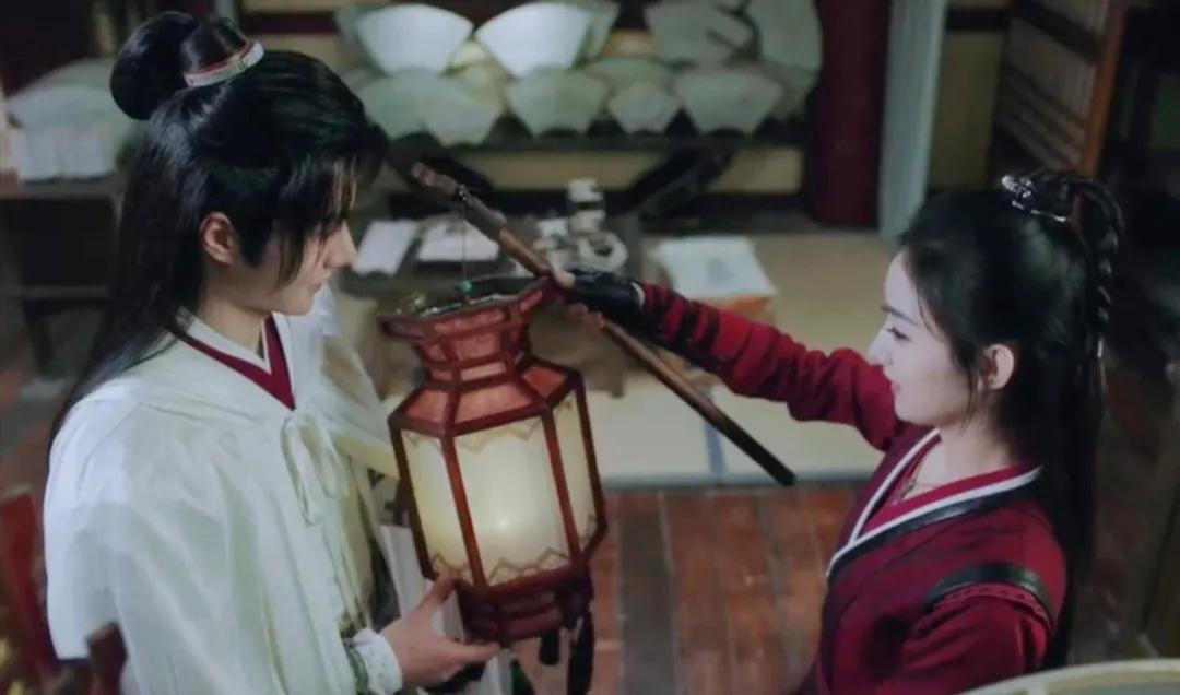 二刷《有翡》鲜衣怒马刀出鞘，抢个王爷当相公?赵丽颖