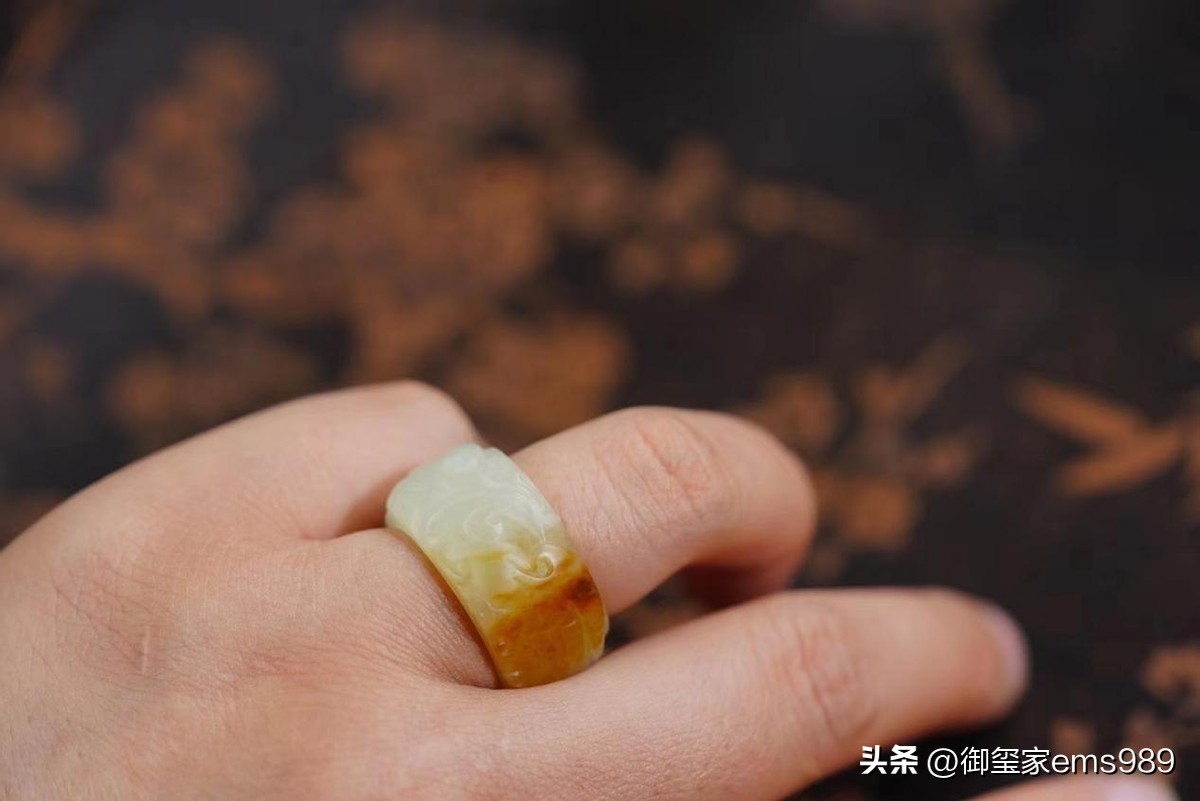 和田玉佩戴会热吗,和田玉戴在身上会发热吗