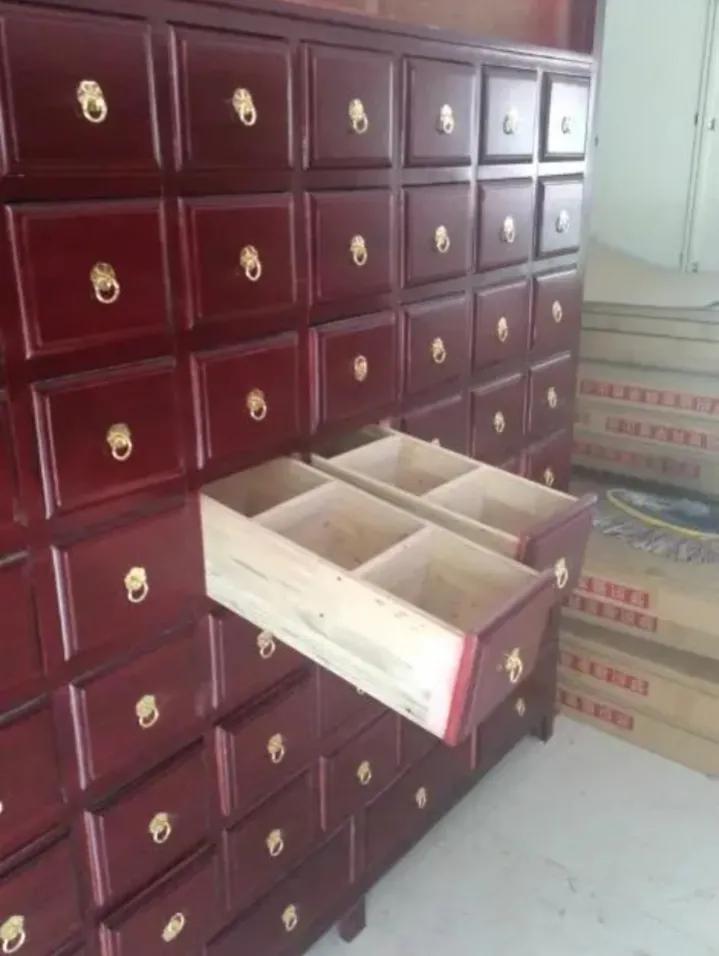 第一个中药药橱的由来