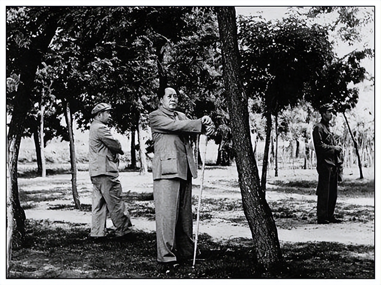 1966年毛主席想出访越南，遭胡志明强烈反对，黎笋一句话成功救场