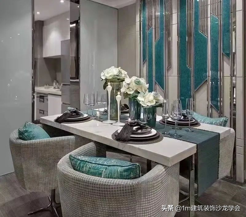 玻璃和玉石材质有什么区别,透光玉石玻璃是什么