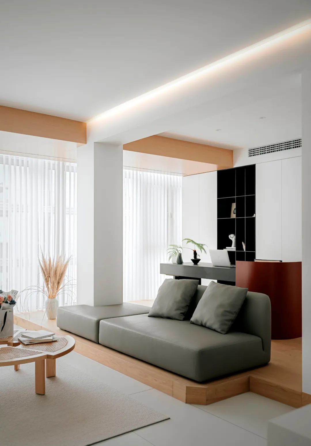 白色为主的客厅配什么颜色沙发图,客厅是白色的要选什么颜色的沙发