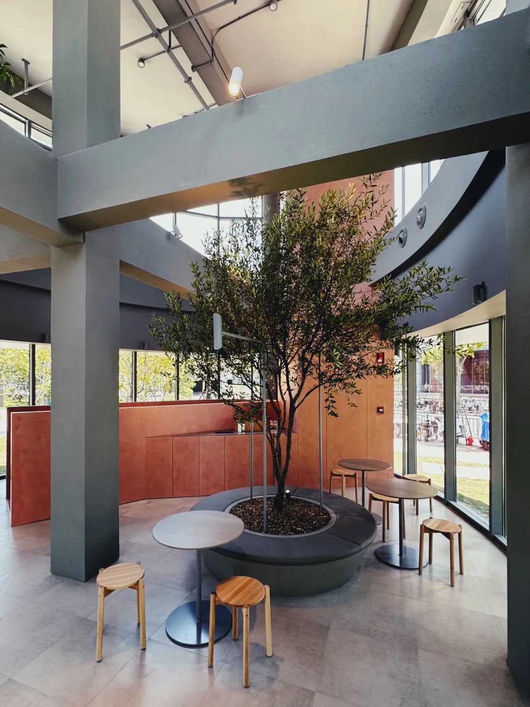 bluebottlecoffee上海首店,bluebottle上海前滩太古里店