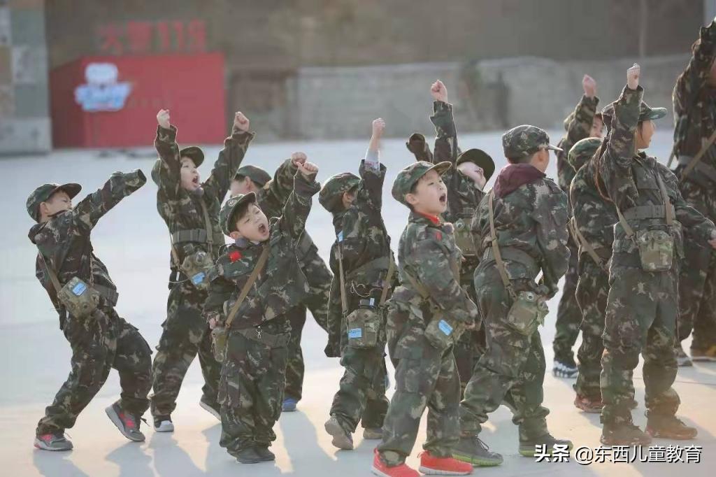 易烊千玺训练视频,易烊千玺第一个舞台solo教学