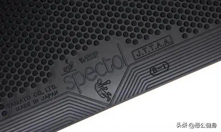 乒乓球爱好者如何选择合适的拍子,乒乓球运动员是怎么选球拍的