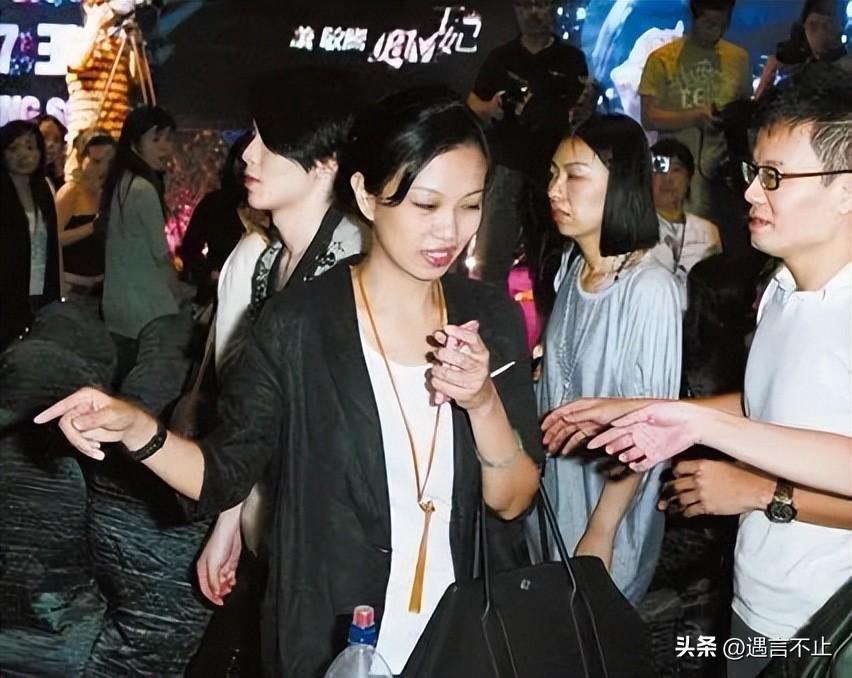 萧敬腾求婚都成功了你还在等什么,萧敬腾求婚成功钻戒堪比鸽子蛋