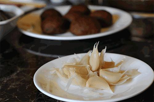 腊八蒜和糖醋蒜哪个更好吃,腊八蒜和糖蒜哪个更有营养价值