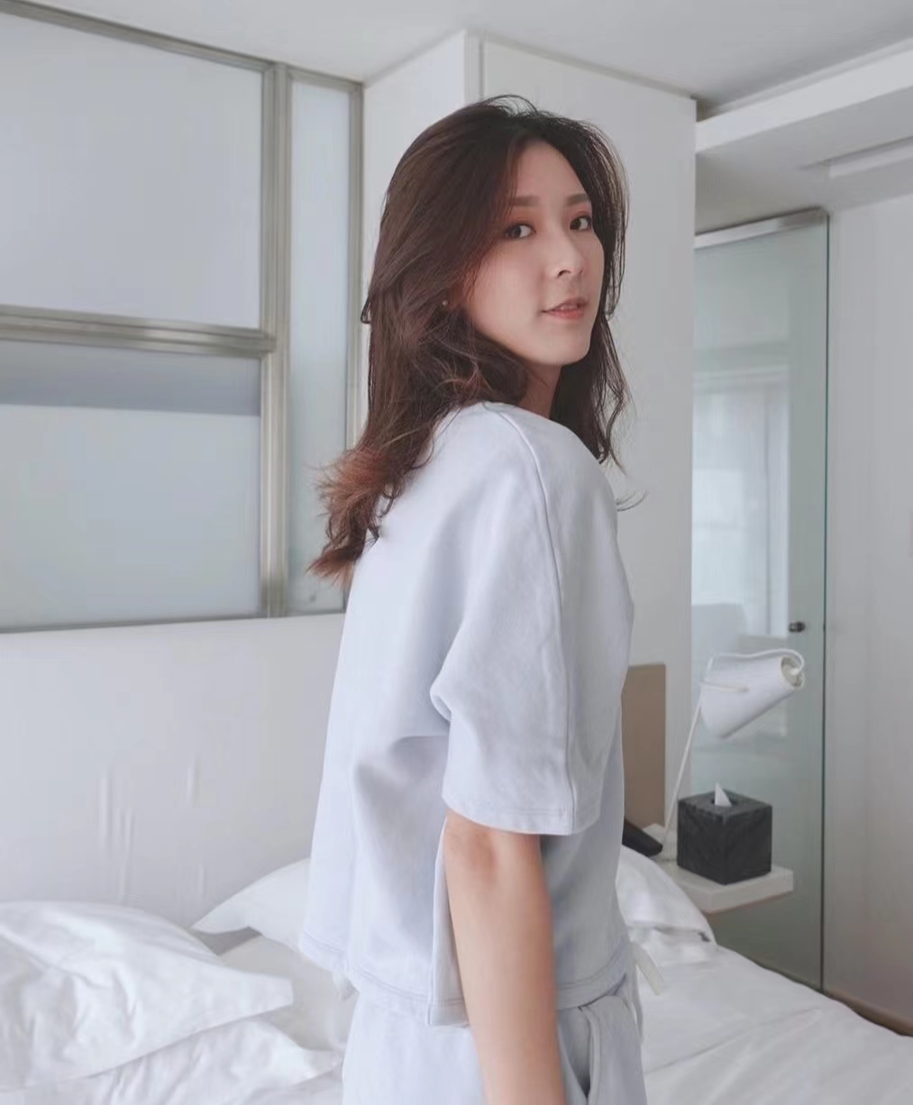 香港女星孕肚照,香港女星怀孕健身