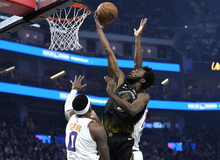 维金斯14投10中,恩比德约基奇48分