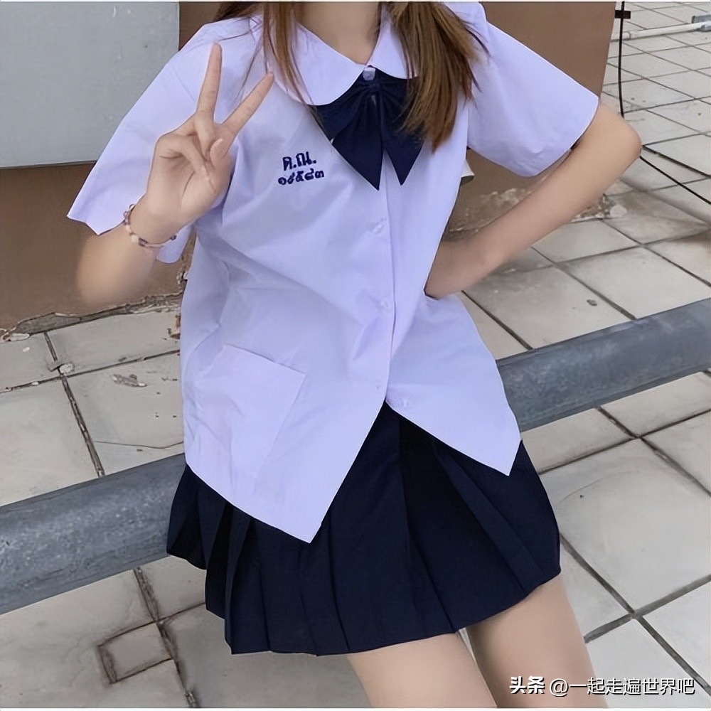 游客去泰国可以穿泰国校服吗,来泰国一定要穿泰国校服