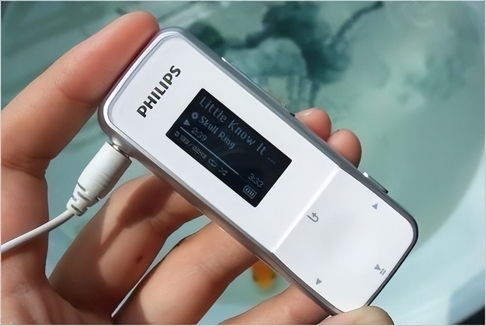 黄章创业经历,黄章16岁