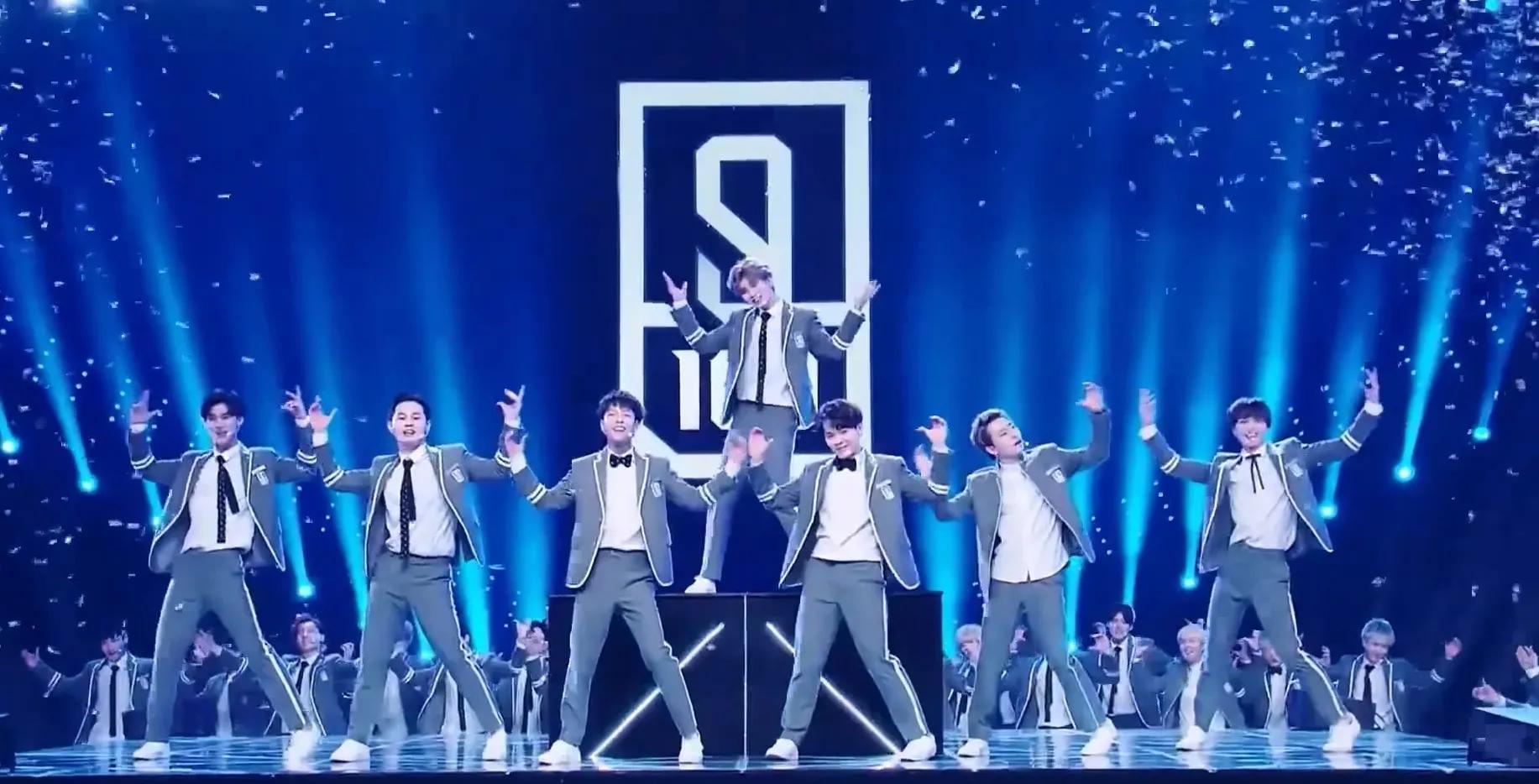 在众多顶流里蔡徐坤当之无愧,蔡徐坤顶流时期的人气怎么样