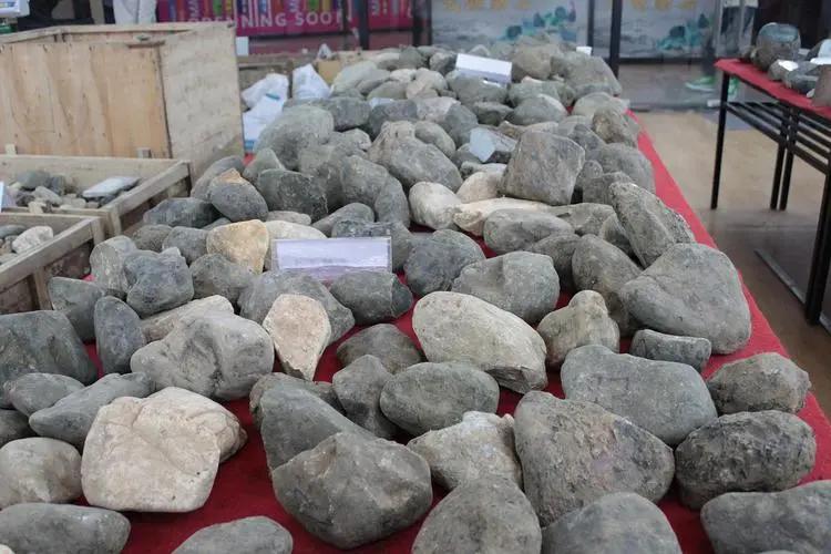 翡翠原石直播退款流程,直播间翡翠玉石退款纠纷