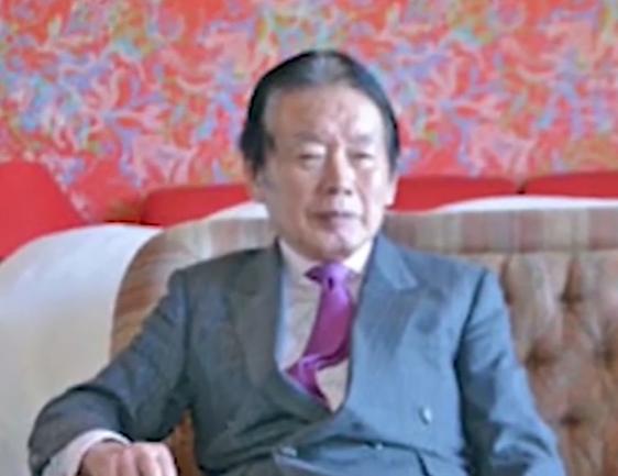 77岁日本富豪娶22岁女星,日本77岁风流富豪命丧家中