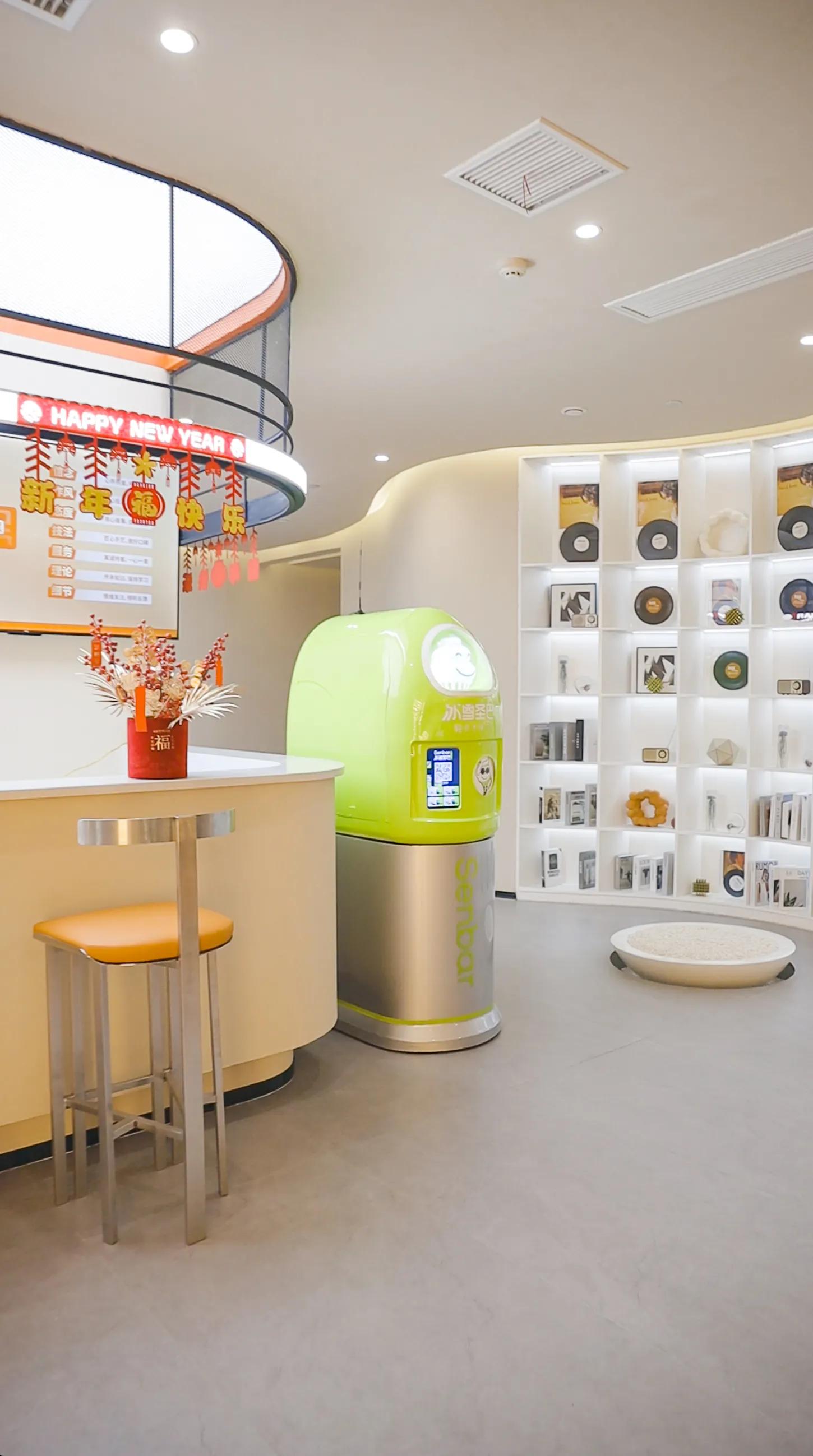 小雪花冰淇淋自助机,小型冰淇淋无人自助售卖机