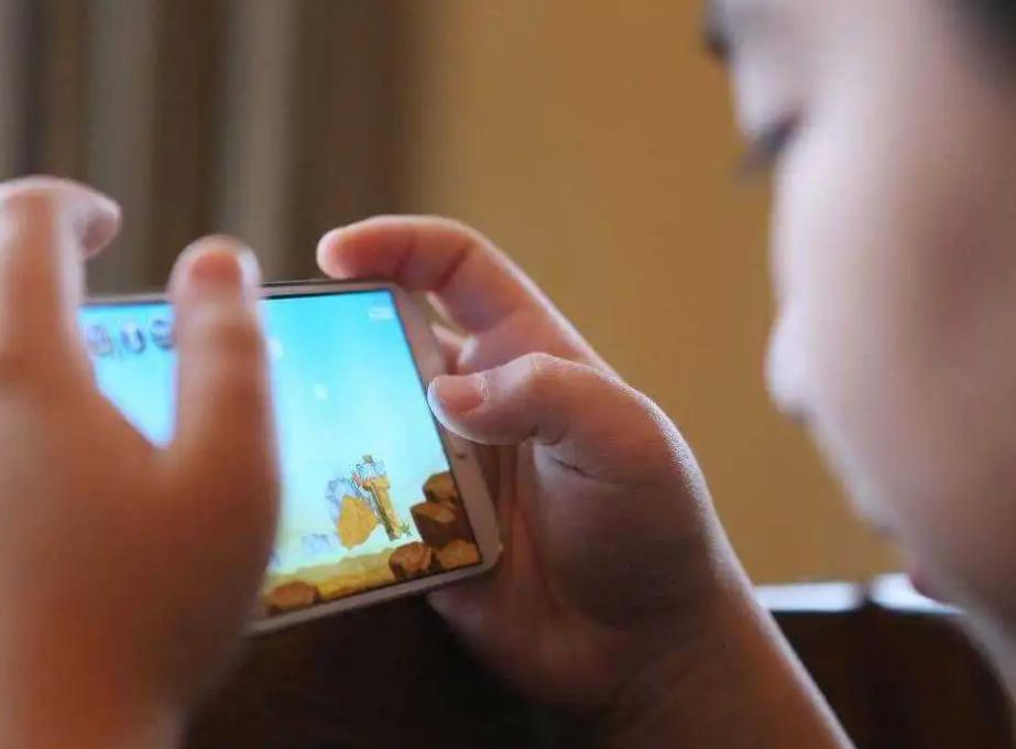 学生偷看不良网站怎么查询？学会这几招，直接将躁动的苗头掐灭