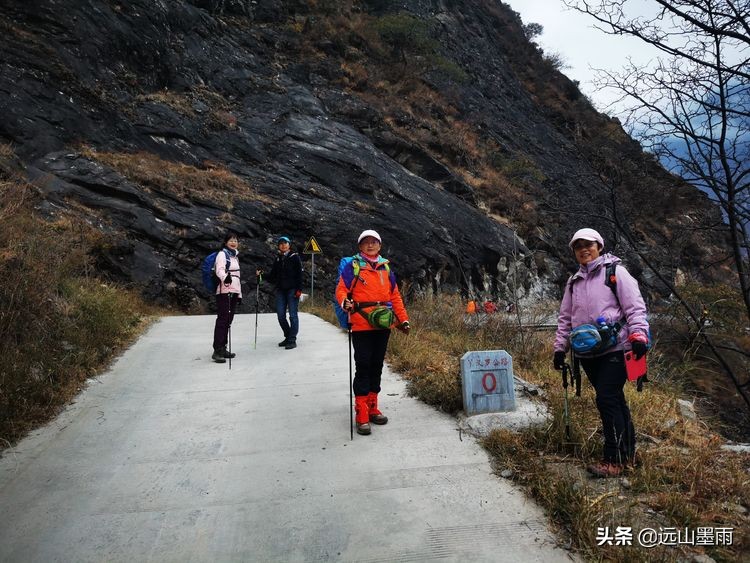 虎跳峡徒步最惊险的路段,虎跳峡高路徒步最难走路段